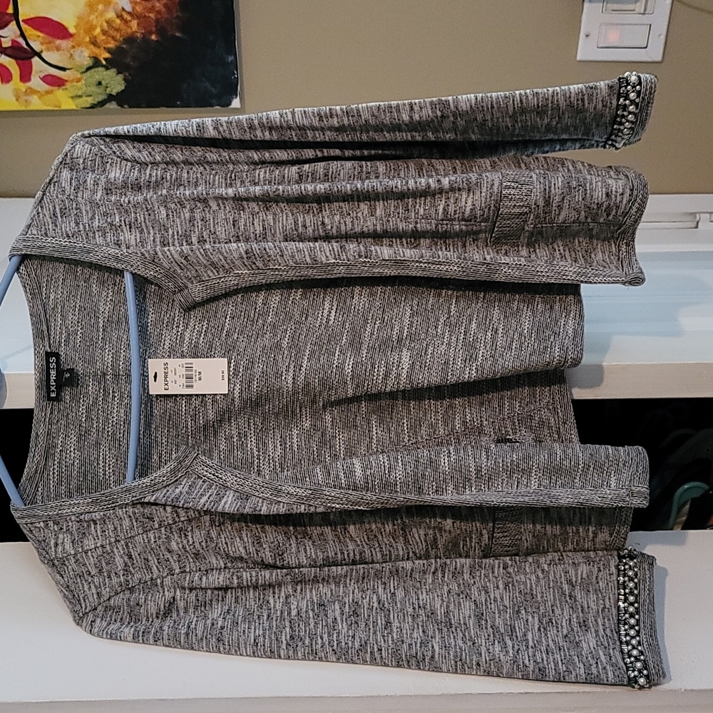 Express size medium grayish
